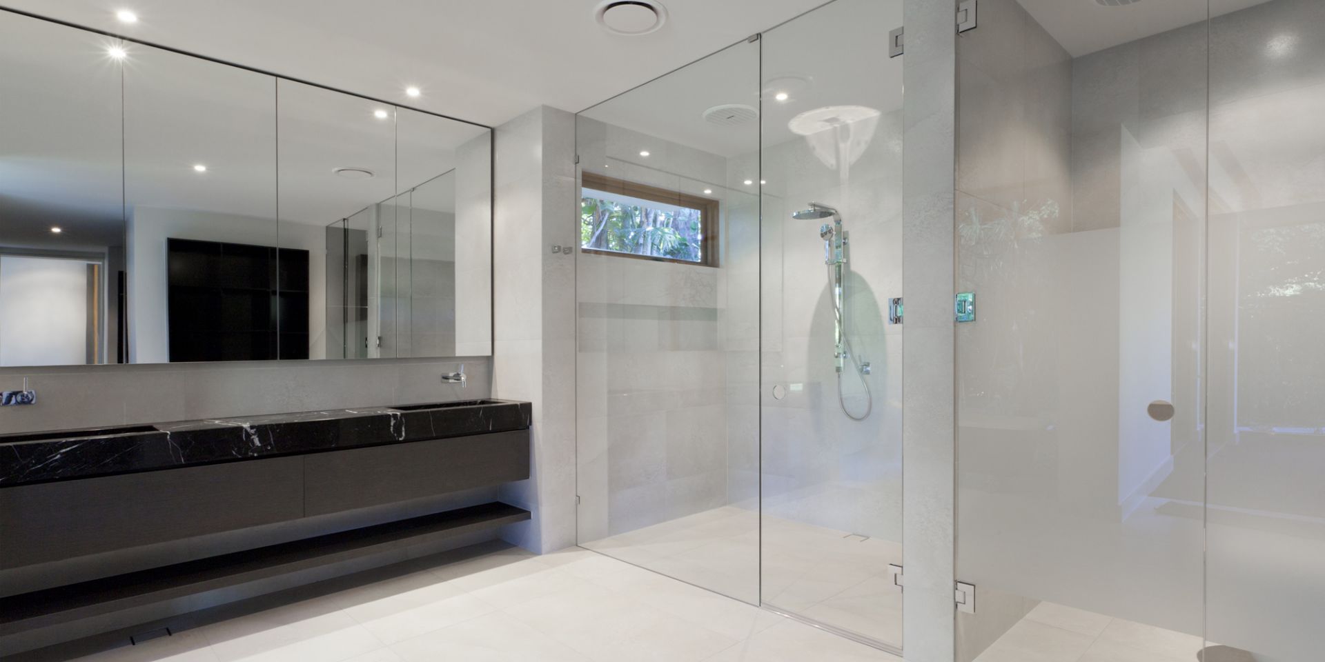 Glazen badkamer op maat
